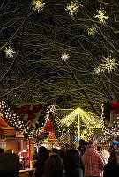 Weihnachtsmarkt auf dem Holstenplatz 00001 @Lh Kiel - Bodo Quante.jpg
