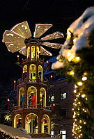Weihnachtsmarkt auf dem Asmus-Bremer Platz 00002 @Lh Kiel - Bodo Quante.jpg